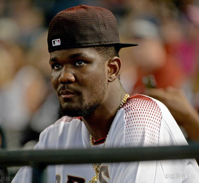 关于英超赛前走向成谜；菲尼克斯太阳单刀错失；球迷炸锅；更衣室氛围转暖的信息