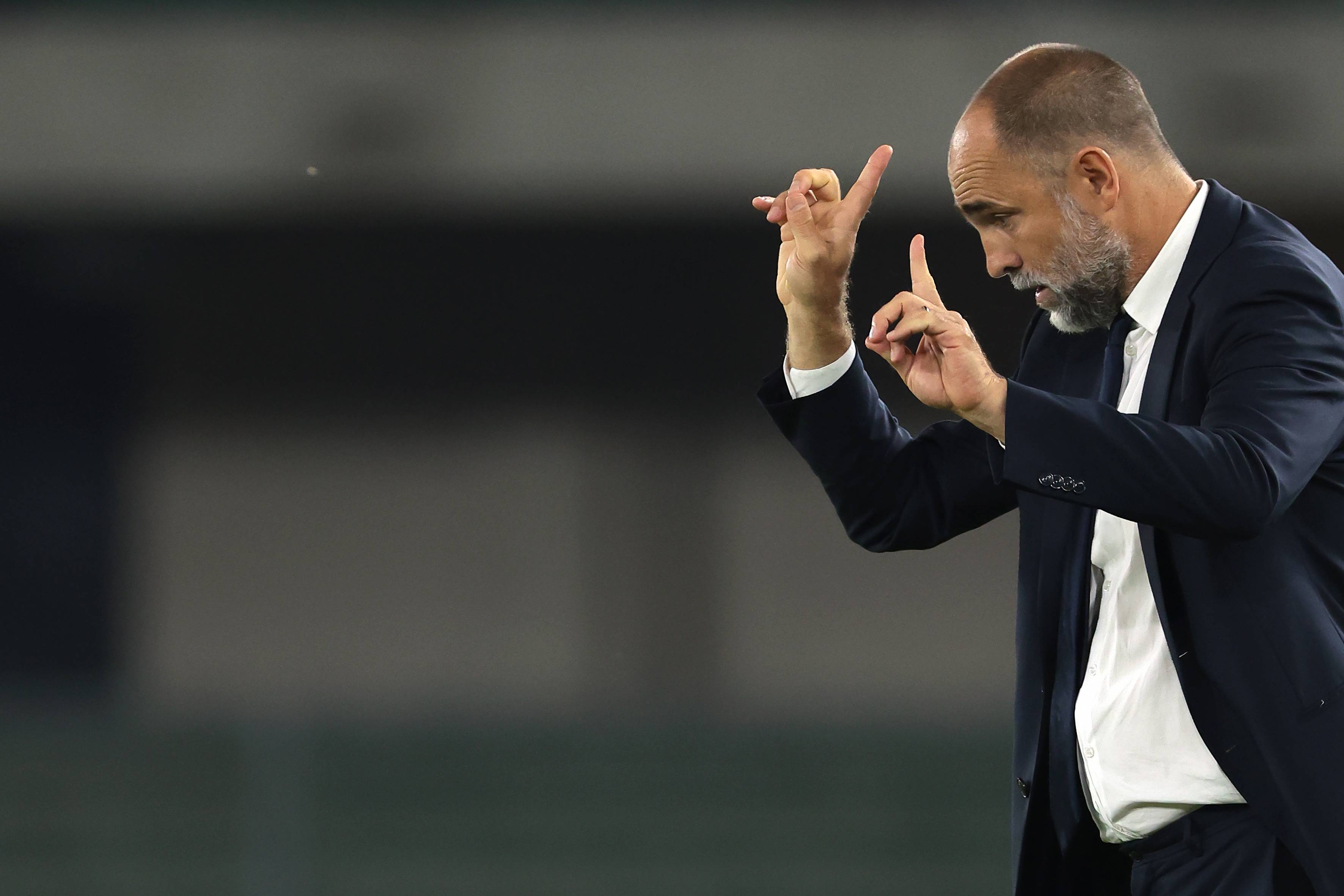 关于冲刺阶段埃因霍温调整名单以备欧冠,状态回暖环节打磨,底气十足,年轻球员得到机会的信息 关于冲刺阶段埃因霍温调整名单以备欧冠,状态回暖环节打磨,底气十足,年轻球员得到机会的信息